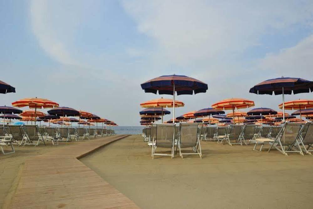 Campeggio Italia * Marina di Massa
